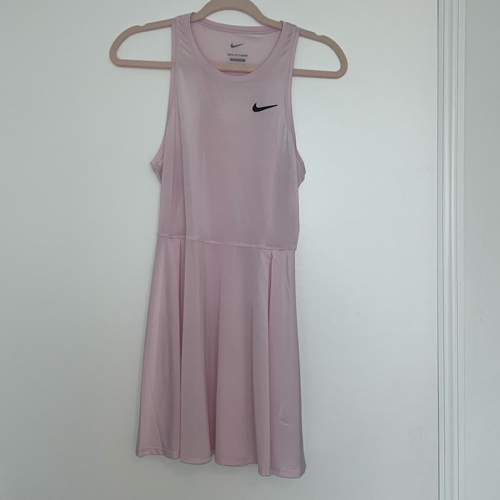 Nike sports dress in the color baby pink size S(small)